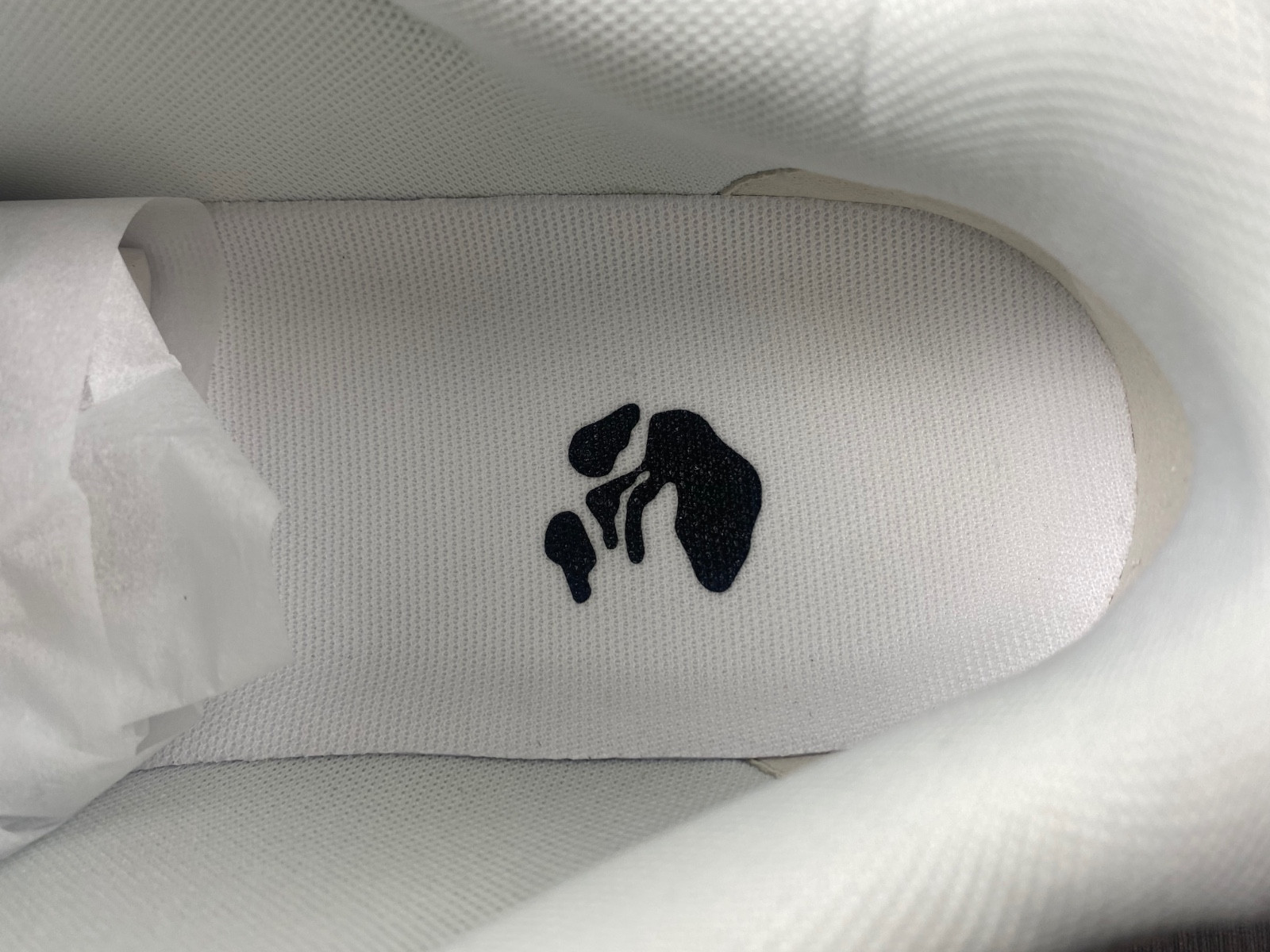 Off-White c/o Virgil Abloh