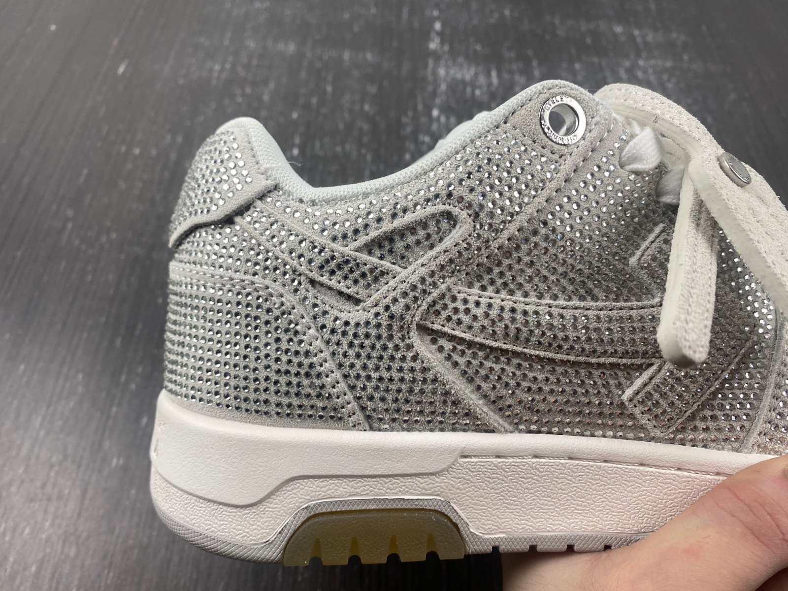 Off-White c/o Virgil Abloh