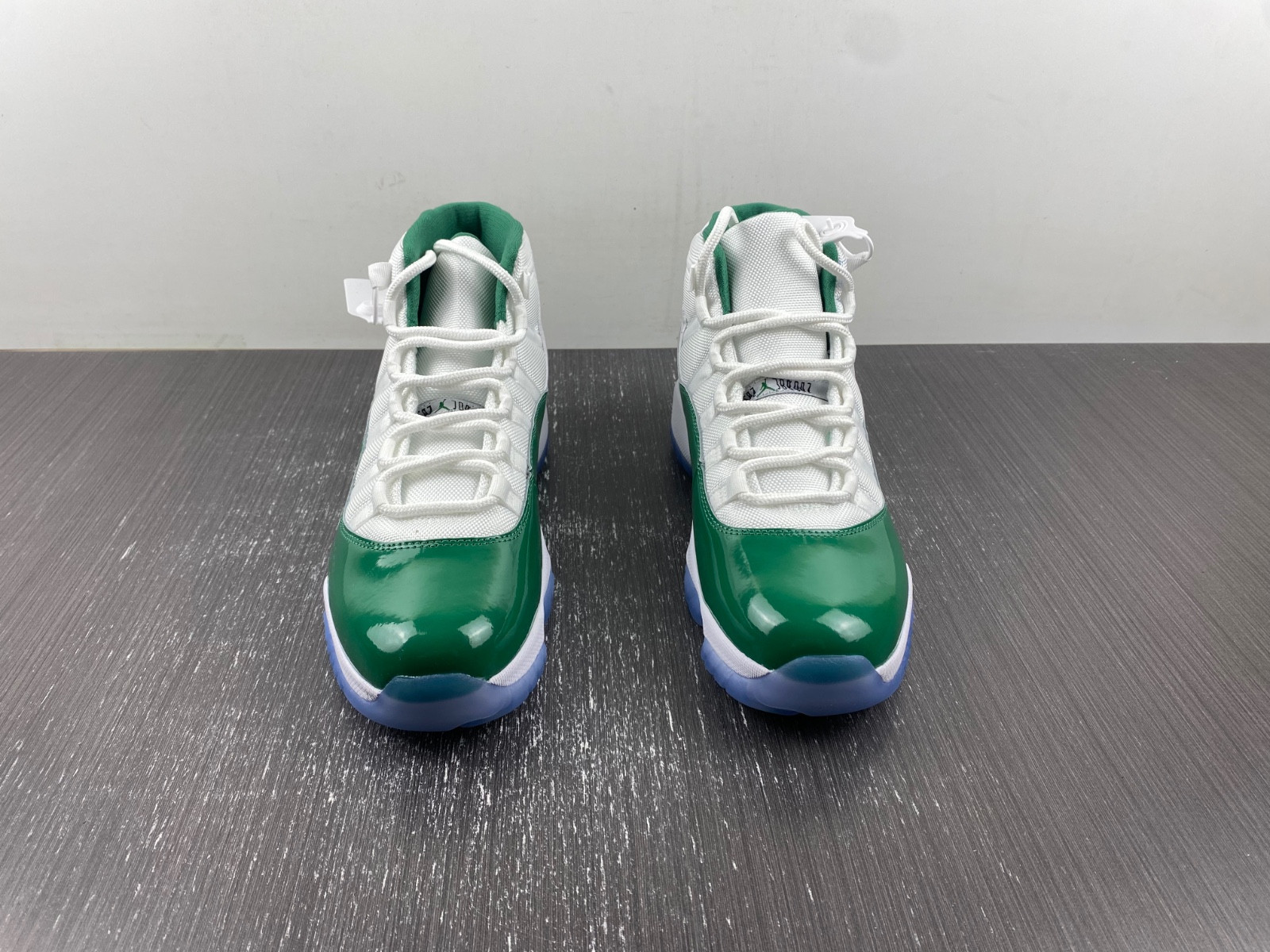 Air Jordan 11 Retro Low CT8012-113