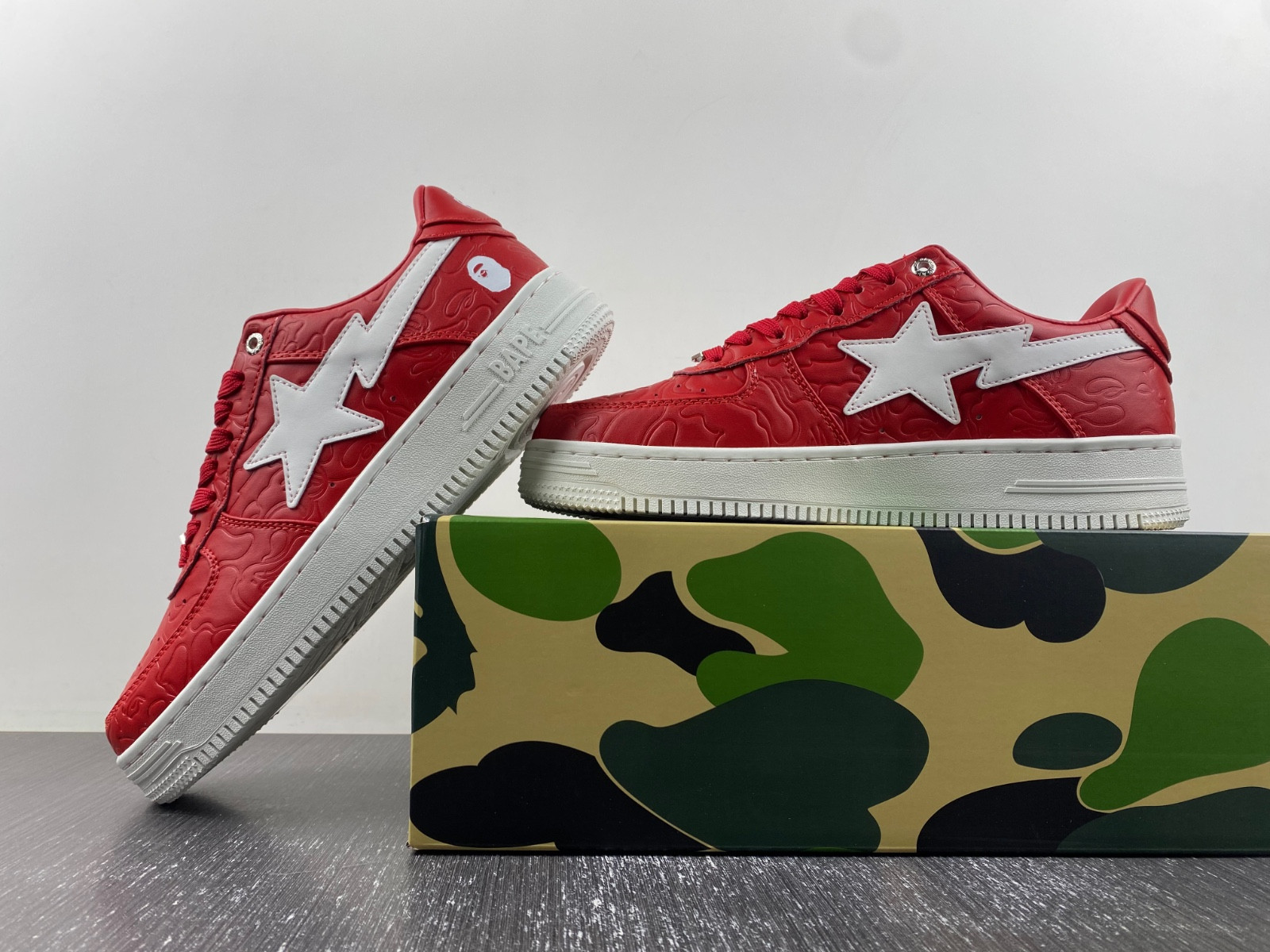 BAPE SNEAKERS