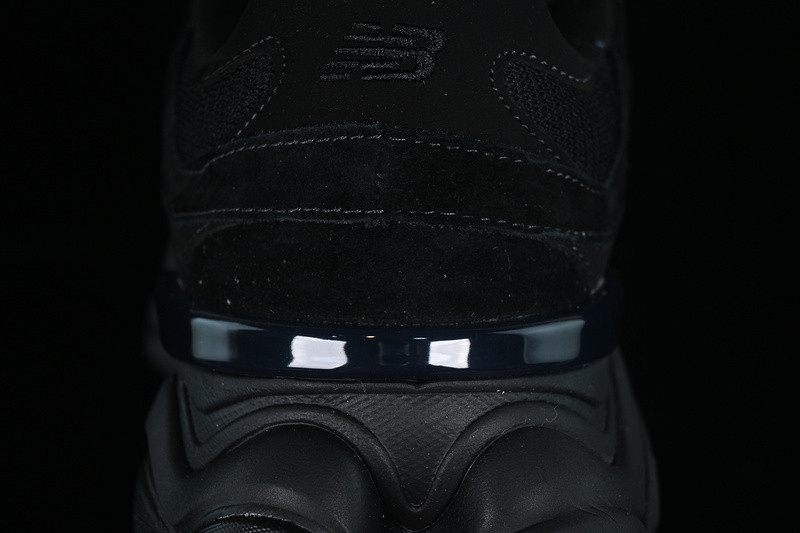 New Balance 9060 Triple Black U9060BPM