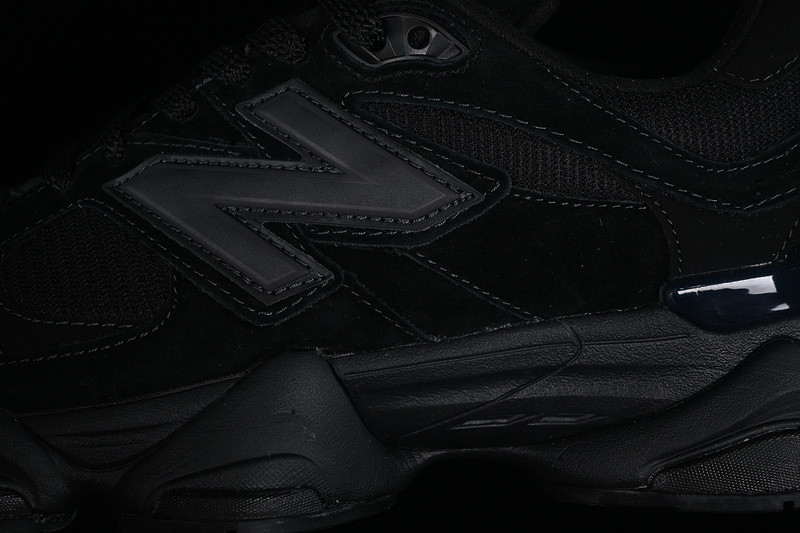 New Balance 9060 Triple Black U9060BPM