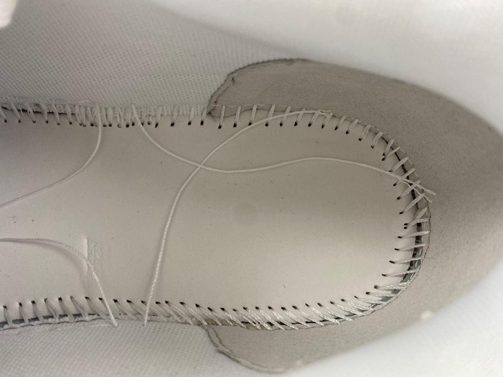 Off-White c/o Virgil Abloh