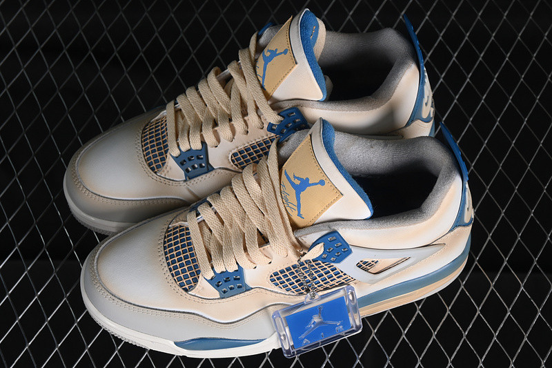 AIR JORDAN 4 RETRO WHITE/MILITARY BLUE-NEUTRAL GREY 308797-105