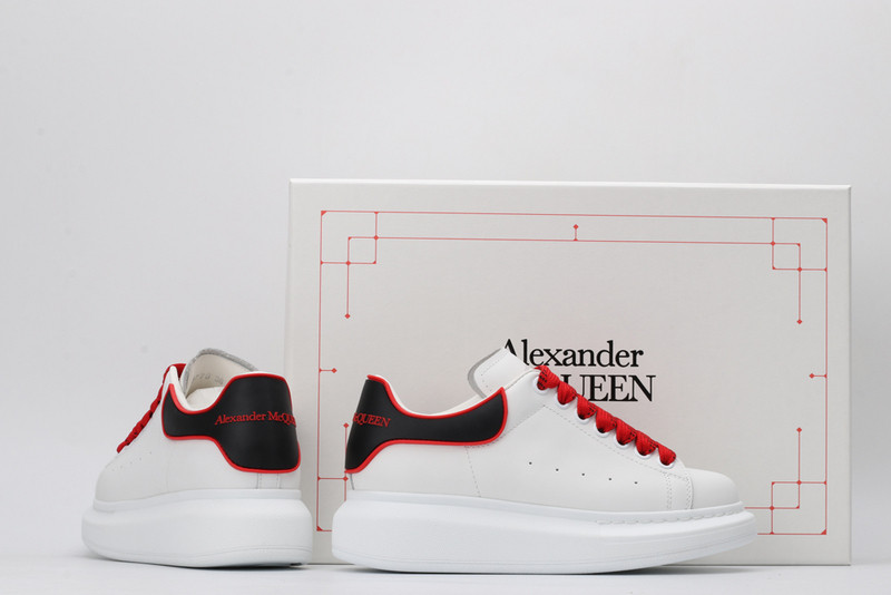 ALEXANDER MCQUEEN SNEAKER