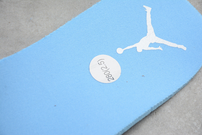 AIR JORDAN 1 UNC AO9944-441