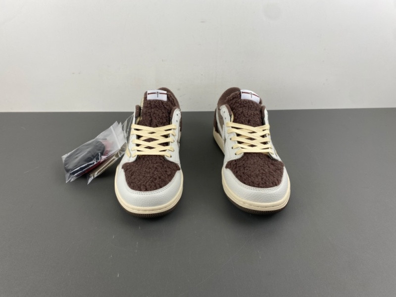 Labubu x Travis Scott x Air Jordan 1 Low DM7866-717