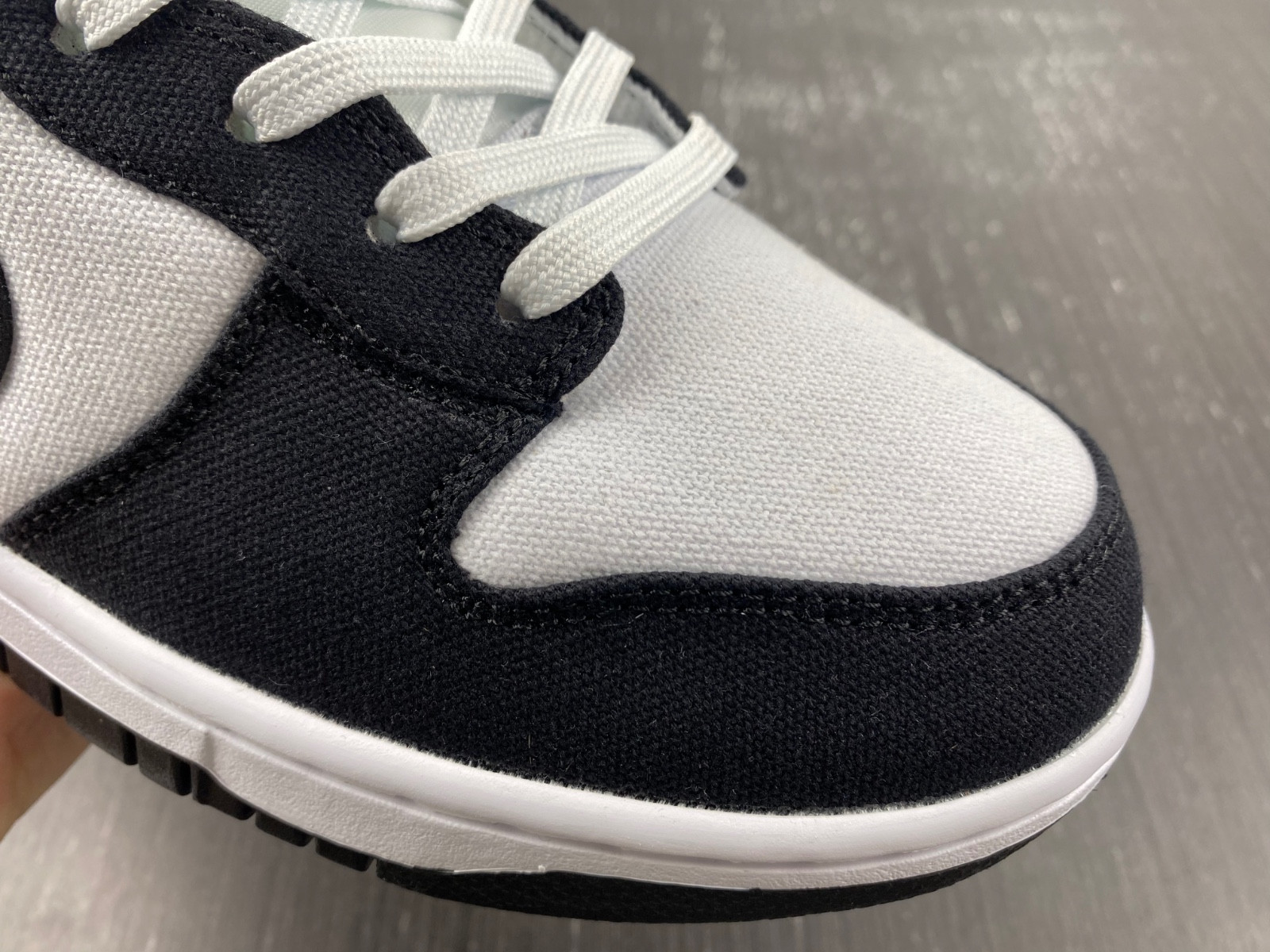 Nike Dunk High SE World Champs DR9512-001