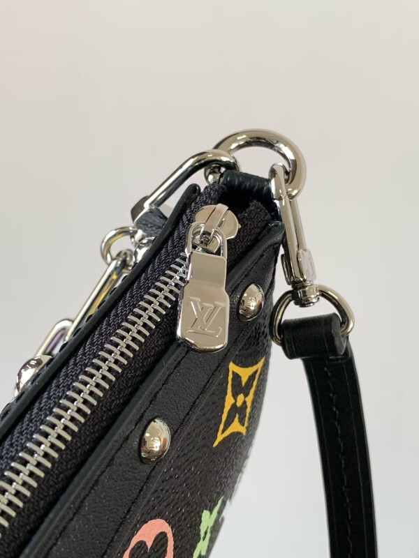 LOUIS VUITTON MULTI POCHETTE ACCESSOIRES