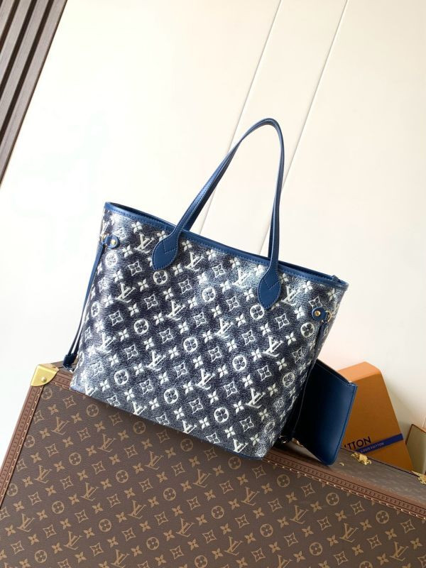 LV Neverfull Inside Out