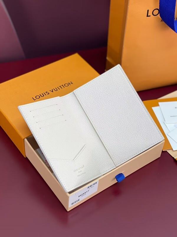 Passport Cover Monogram Empreinte Leather