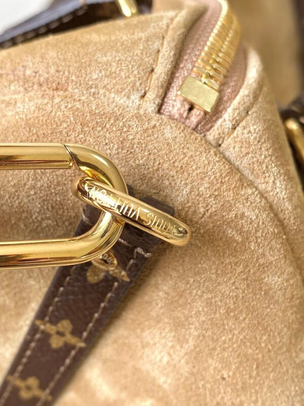 Louis Vuitton Express Travel