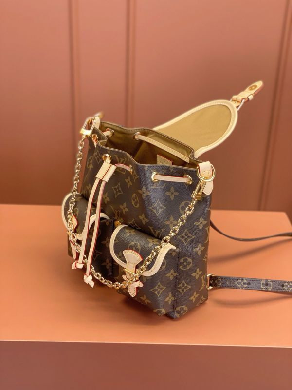 l0vis Vvtt0n monogram excursion backpack m46932