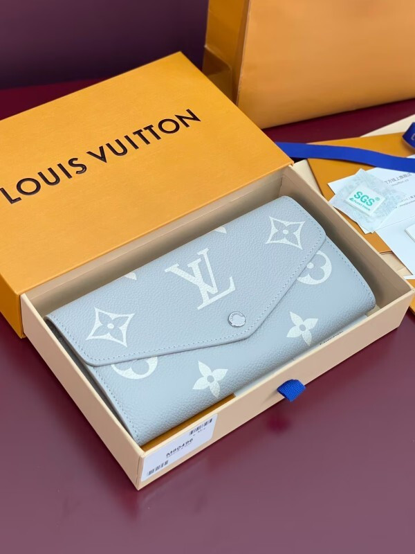 LV Wallet