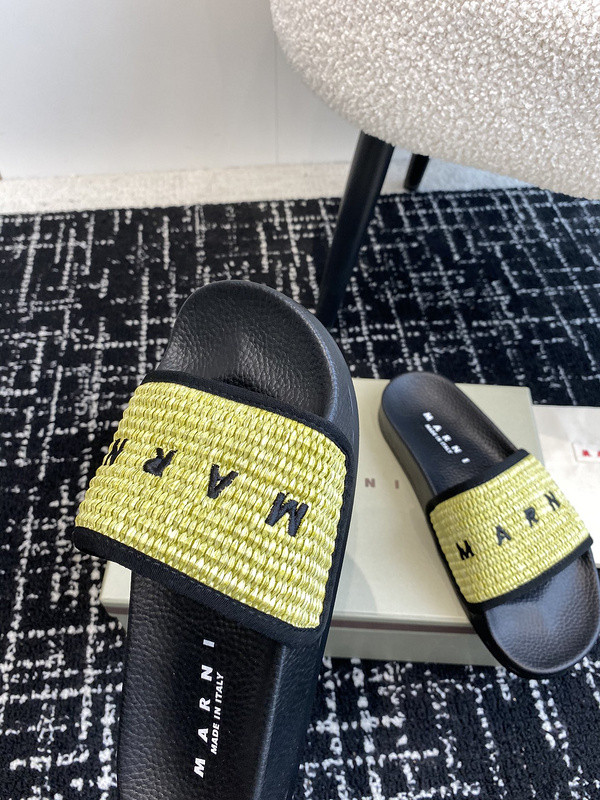 MARNI EMBROIDERED-LOGO SLIDES