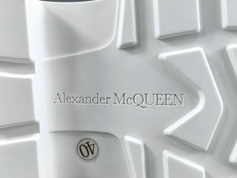 ALEXANDER MCQUEEN SNEAKER