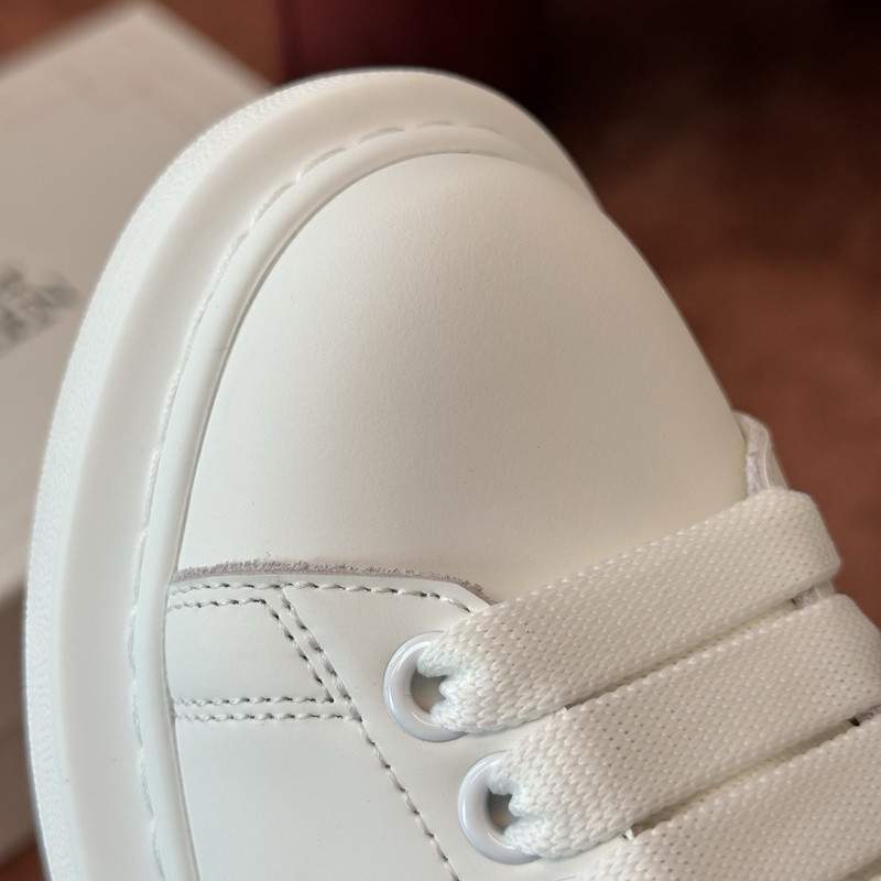 ALEXANDER MCQUEEN SNEAKER