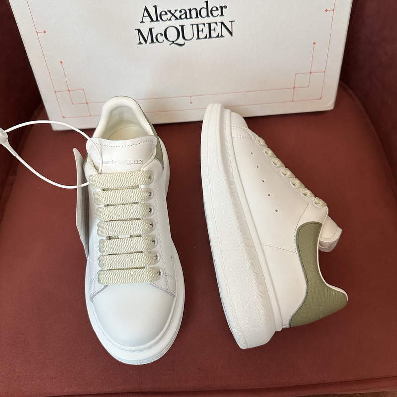 ALEXANDER MCQUEEN SNEAKER