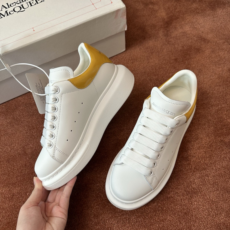 ALEXANDER MCQUEEN SNEAKER