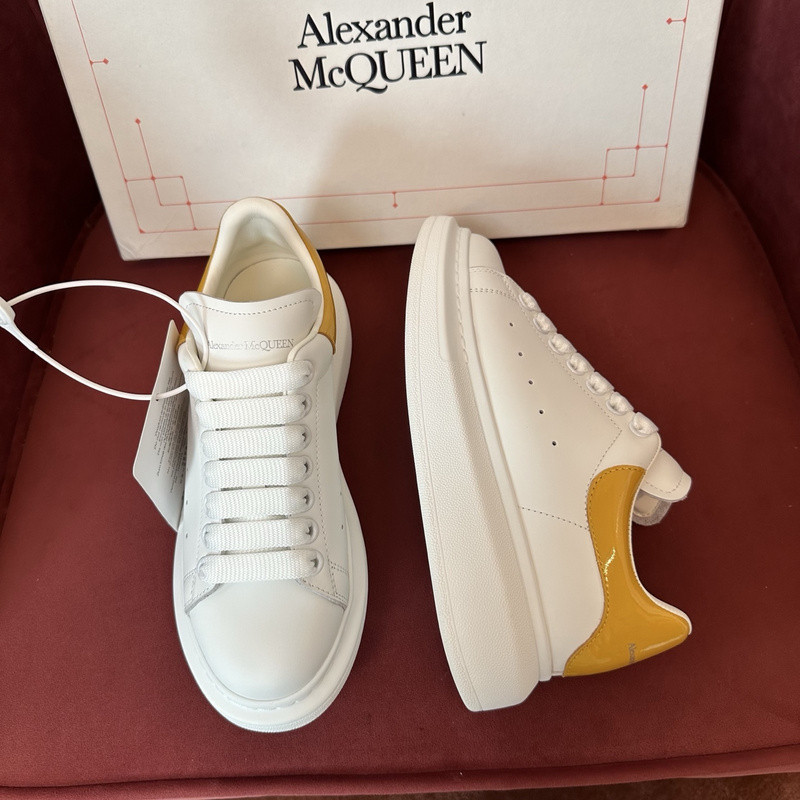 ALEXANDER MCQUEEN SNEAKER