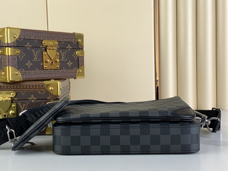 Louis Vuitton Trio Jm messenger