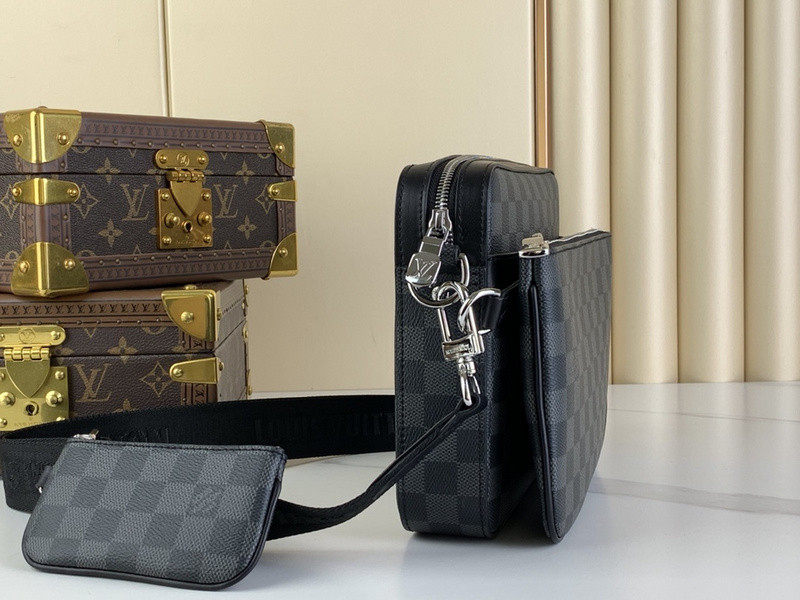 Louis Vuitton Trio Jm messenger