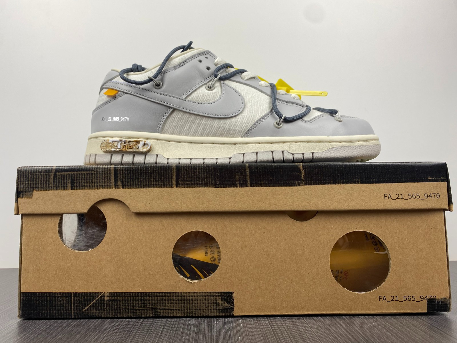 NIKE DUNK LOW OW LOT 41 OF 50 DM1602-105