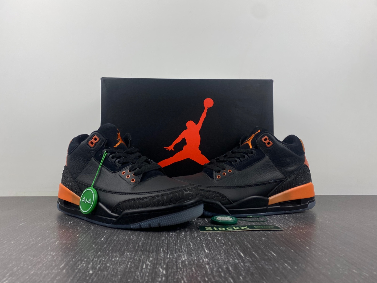 Air Jordan 3 Retro CK9246-551