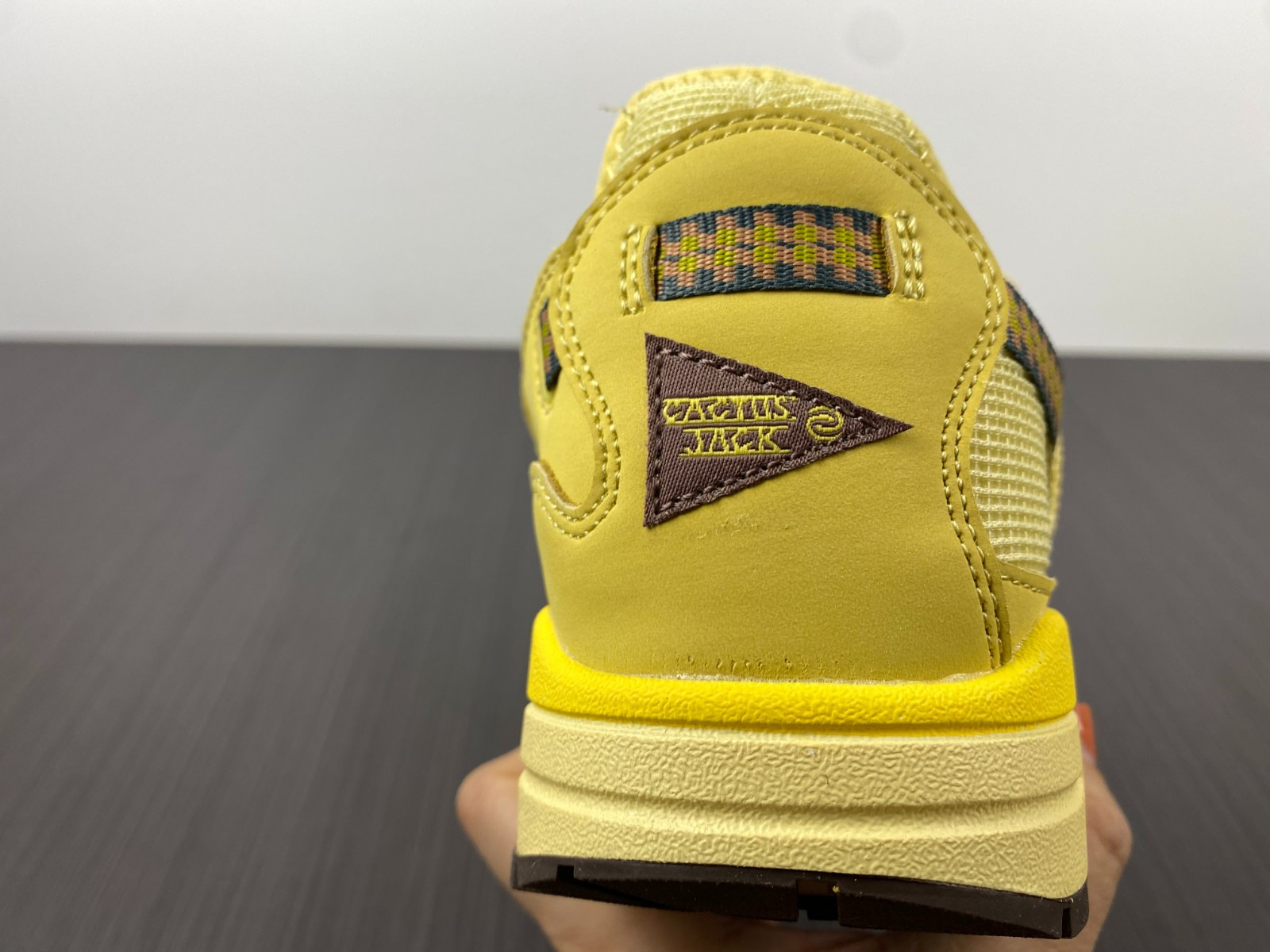 Travis Scott x Nike Air Max 1 "Wheat" DO9392-700