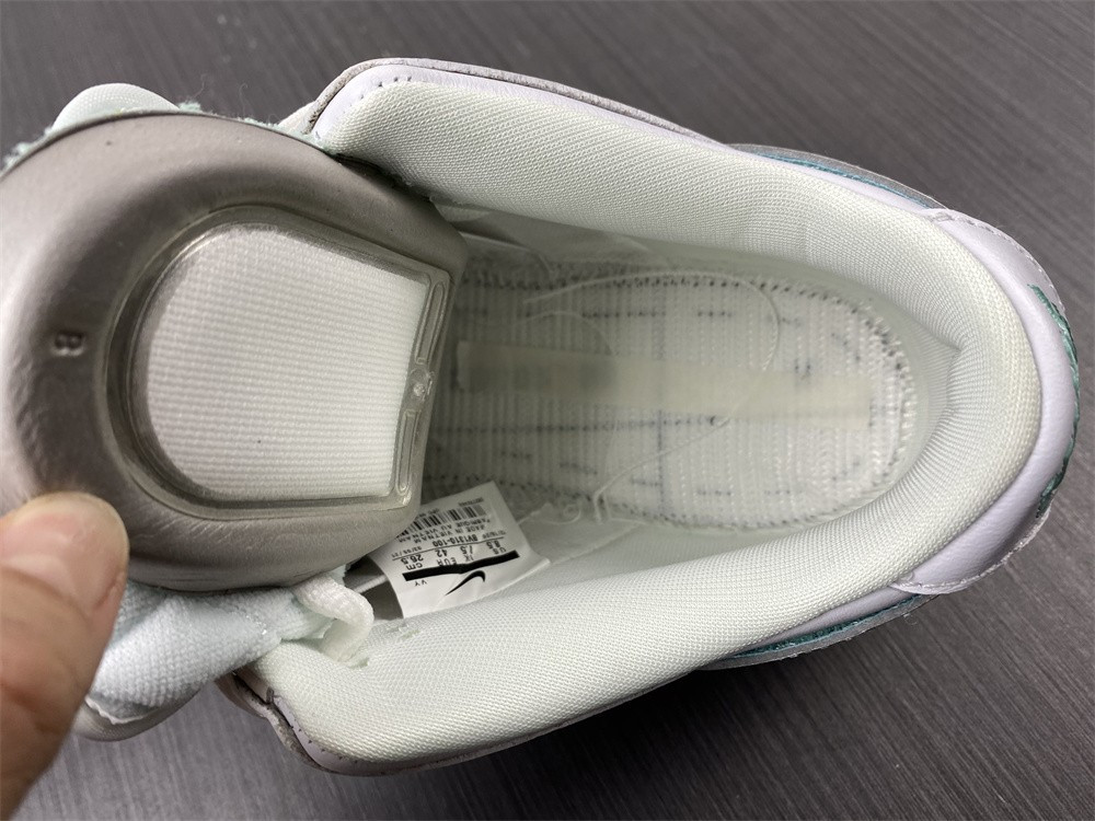 nike sb dunk low Di*m*nd s*pply co white Di*m*nd bv1310-100