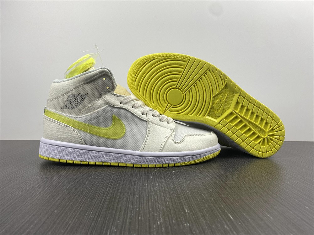 AIR JORDAN 1 MID SE VOLTAGE YELLOW DB2822-107