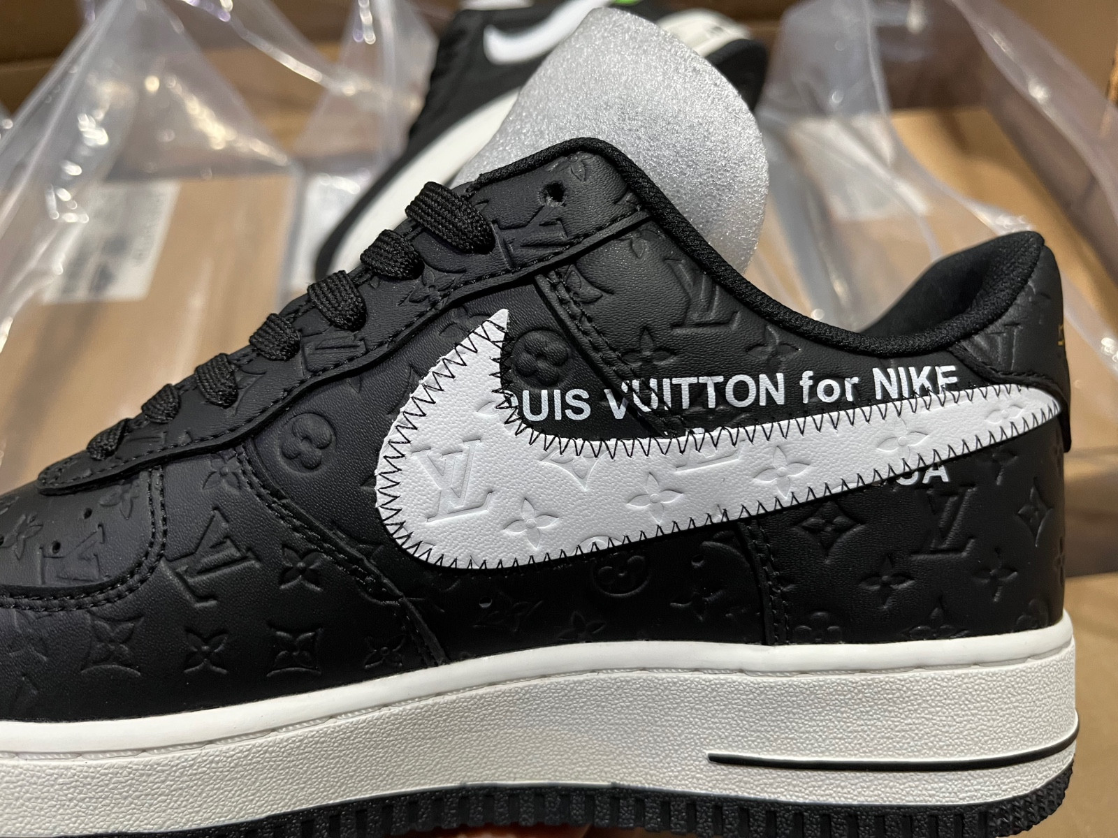NIKE AIR FORCE 1 LOW BY VIRGIL ABLOH