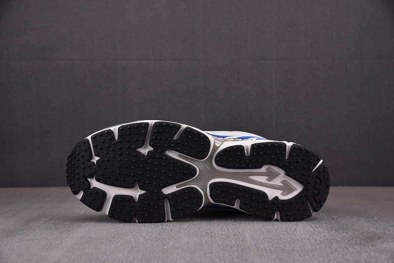 Off-White c/o Virgil Abloh