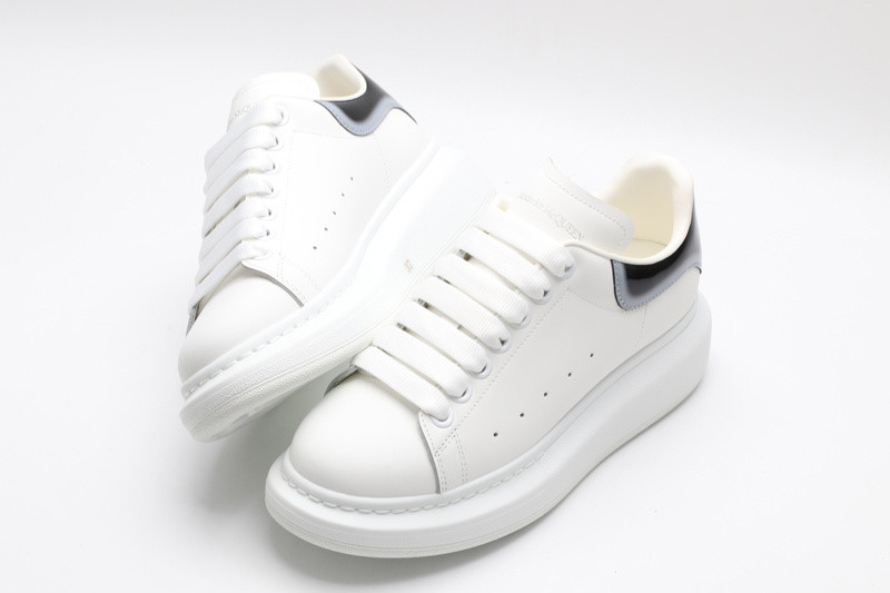 ALEXANDER MCQUEEN SNEAKER