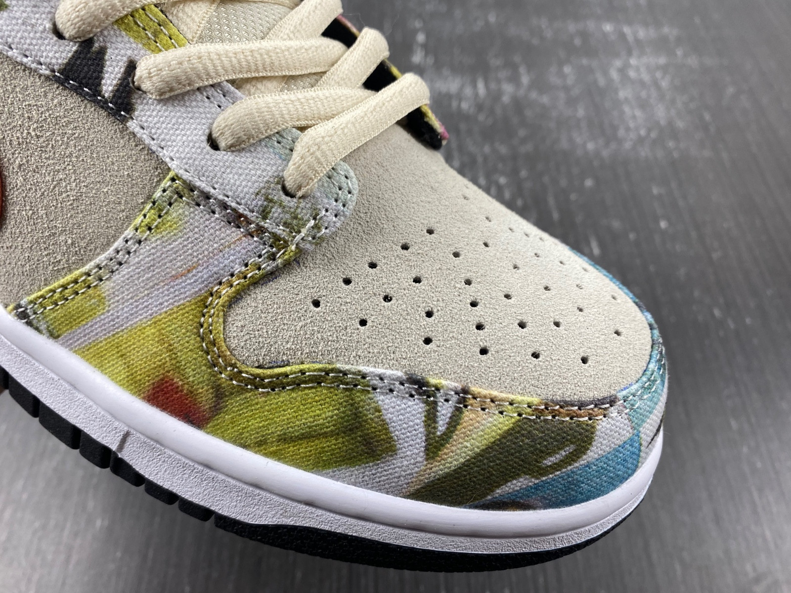 Nike SB Dunk Low Paris Men