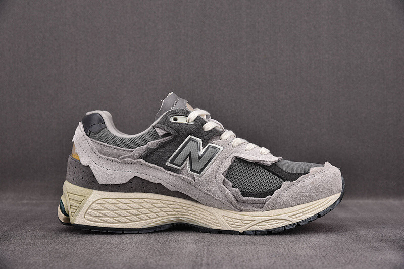 New Balance 2002R Protection Pack Rain Cloud M2002RDA