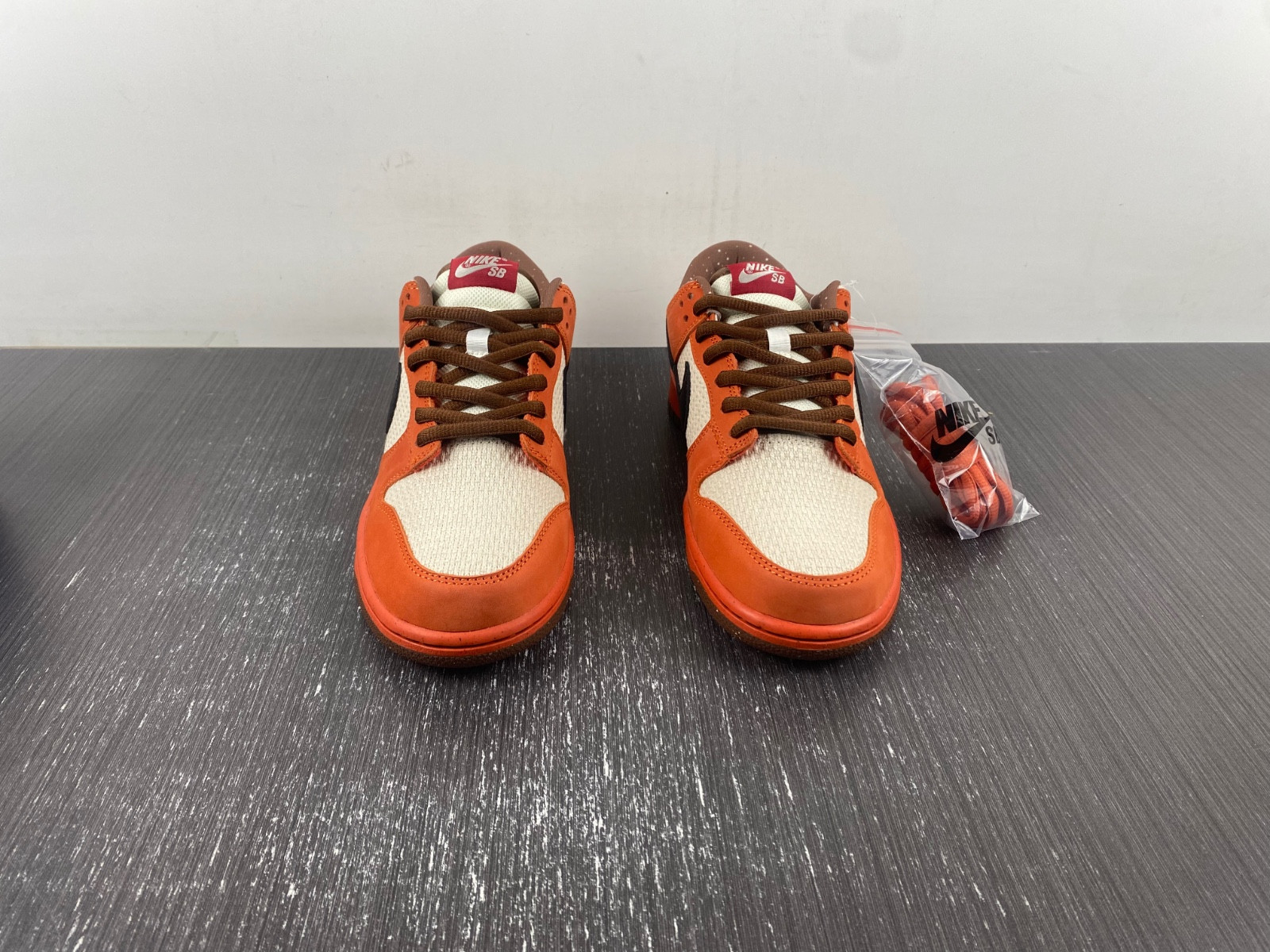 Nike SB Dunk Low Top Ramen Men