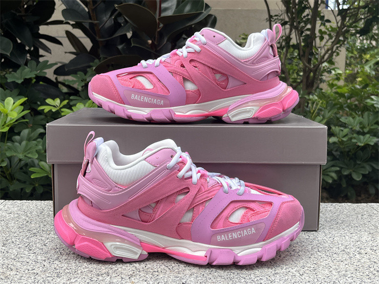 Ba*len*cia*ga track trainer 