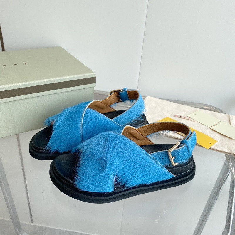 FUCHSIA LONG-HAIR CALFSKIN FUSSBETT