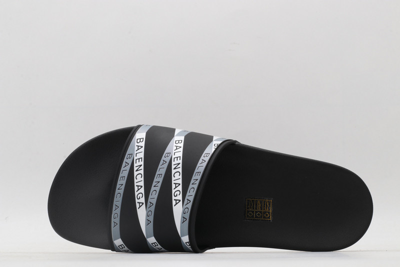 Ba*len*cia*ga slides