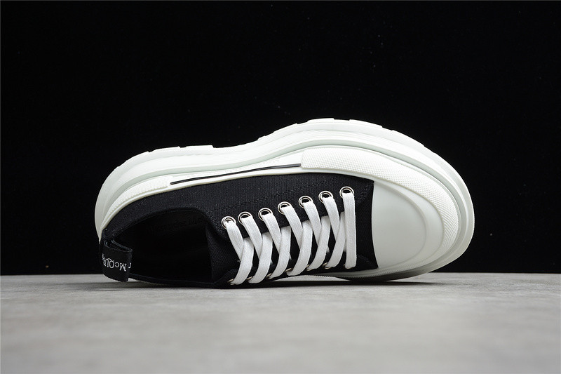 ALEXANDER MCQUEEN SNEAKER