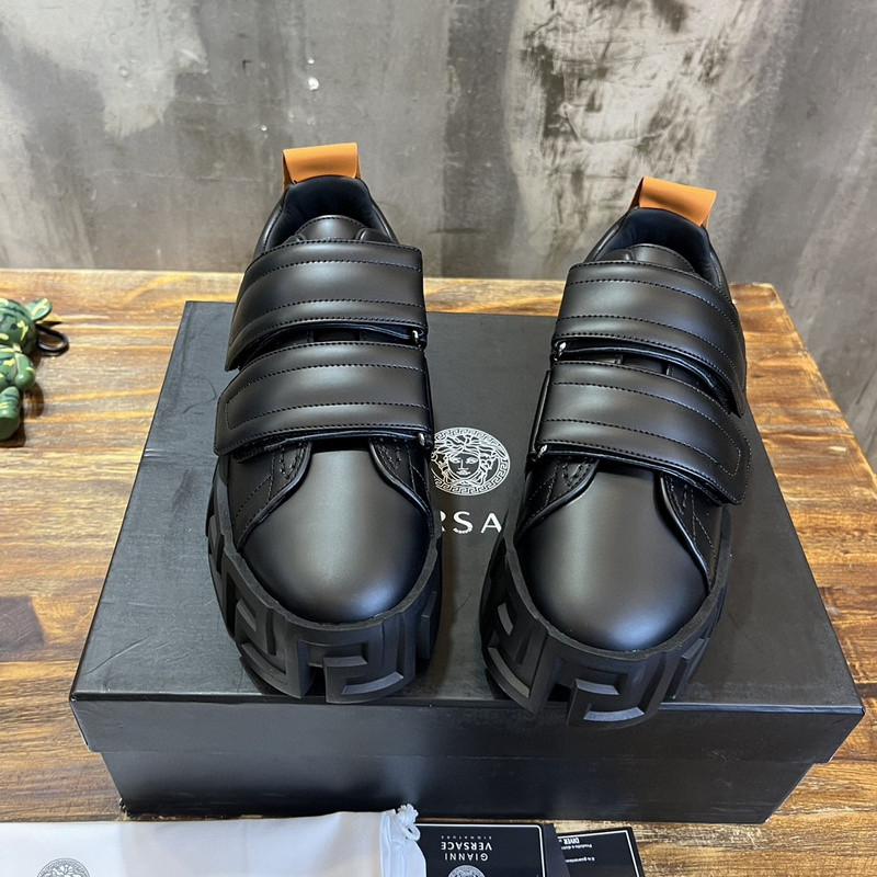 VERSACE SNEAKER