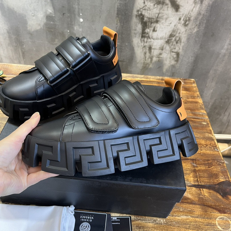 VERSACE SNEAKER
