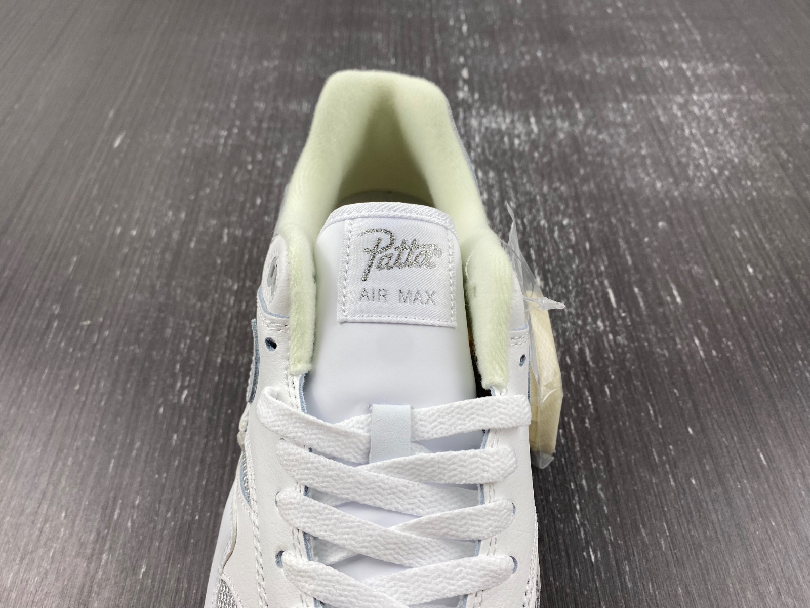 Patta Nike Air Max 1 White Silver DQ0299-100