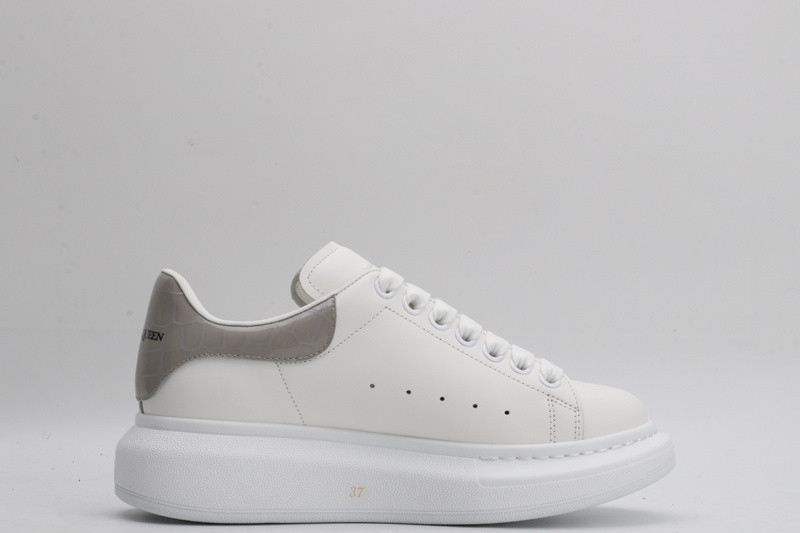 ALEXANDER MCQUEEN SNEAKER