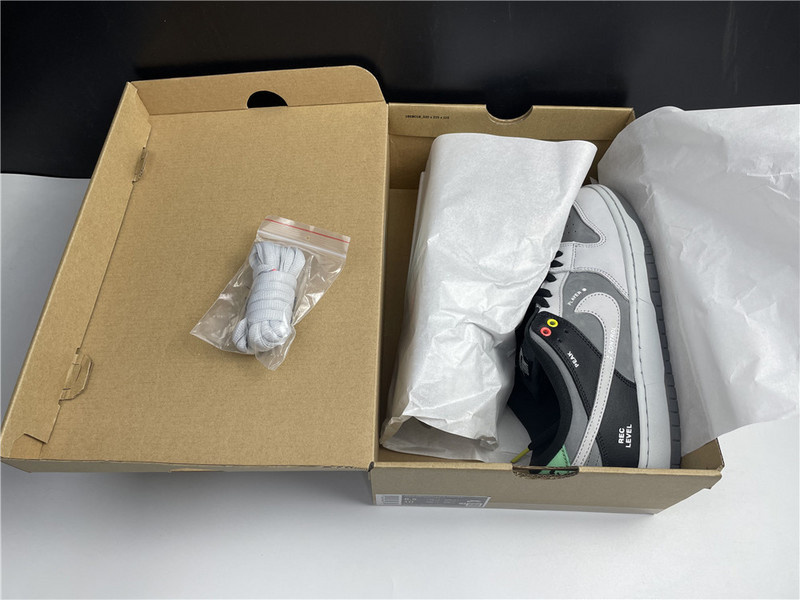 NIKE DUNK LOW “CAMCORDER” CV1659-001