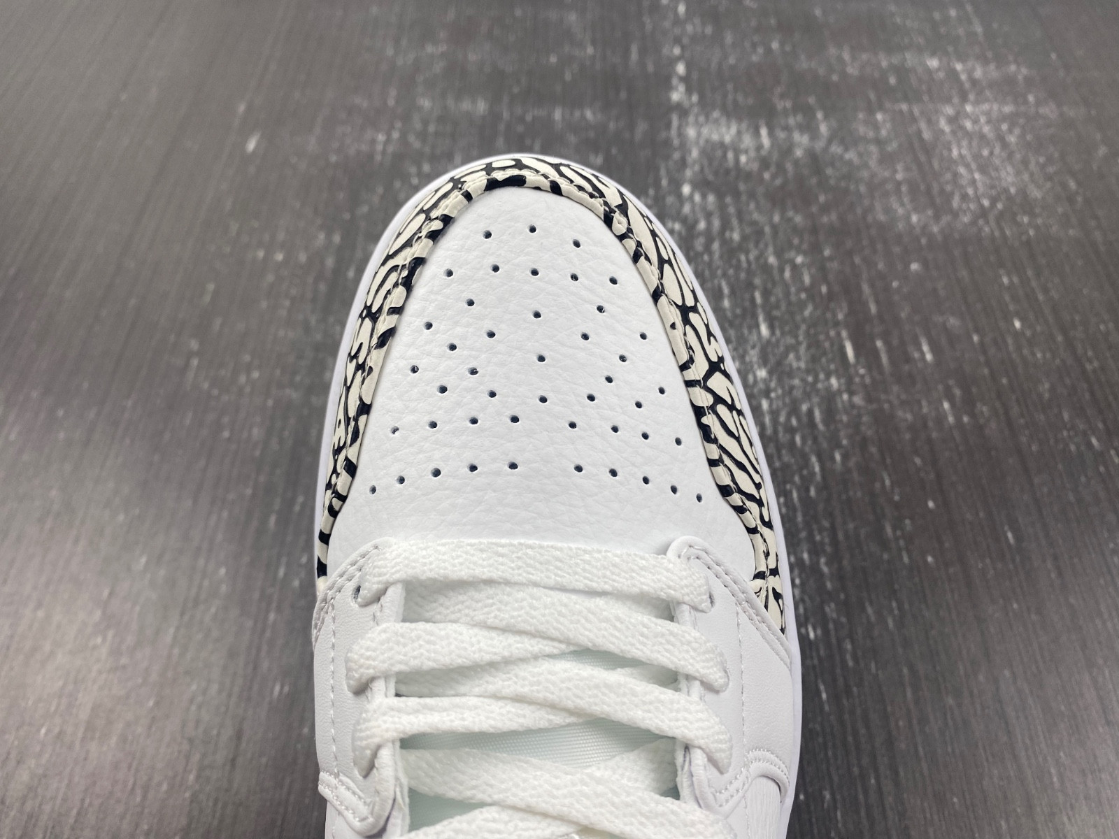 Jordan 1 Phat Low Cement Grey 338145-162