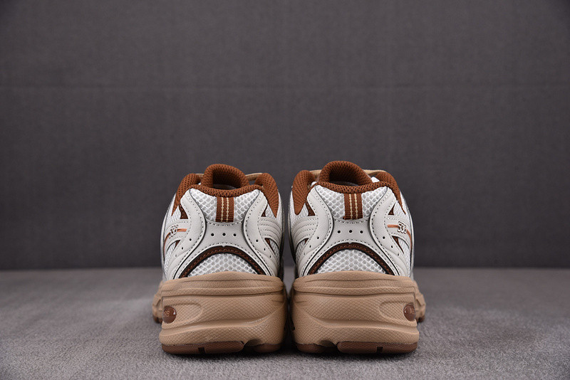 NEW BALANCE 530 - MR530NI