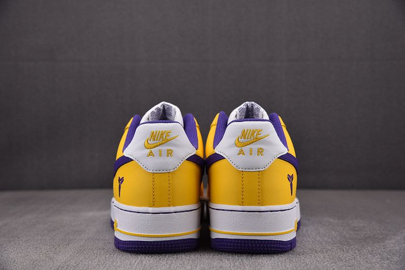 Kobe Bryant x Nike Air Force 1 Low FZ1151-100