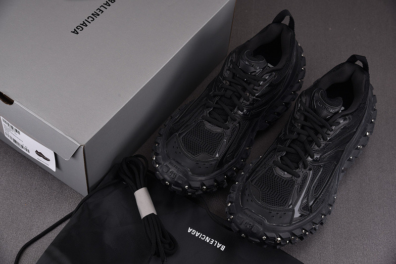 Ba*len*cia*ga bouncer chunky-sole sneakers